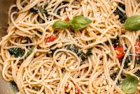 Garden Fresh Spinach and Tomato Pasta