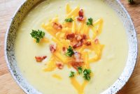 Instant Pot Velvety Cauliflower Cheese Soup