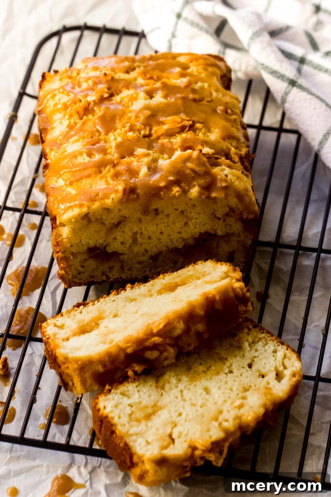 Golden Semolina Delight 11 easy apple pie cake