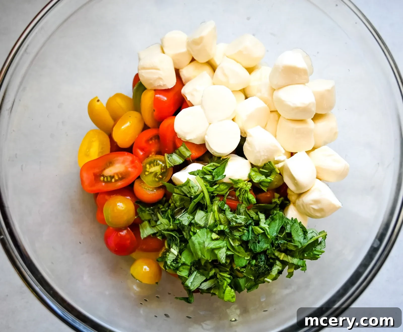 Close-up of cherry tomatoes and mozzarella balls