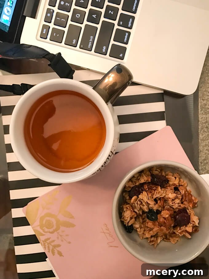 Wednesday Eats 4 6 Afternoon tranquility with Peach Tranquility tea and homemade Berry Crunch Granola, sometimes paired with crisp Pink Lady apples. A perfect healthy snack for focus during computer work or a quiet moment. | littlebroken.com @littlebroken